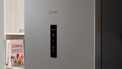 Холодильник с нижней морозильной камерой Indesit ITR 5200 X рис.4